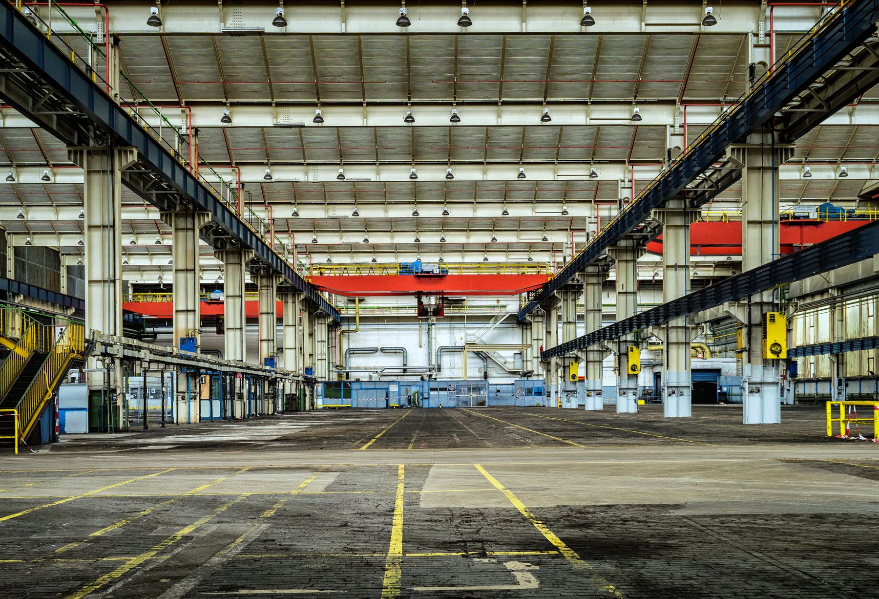 Platzhalterbild: Industriehallen